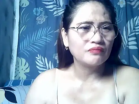 Snapshot of Amazing_Angel22 chatting on October 6, 4:41 pm Amazing Angel22 online show from October 6, 4:41 pm