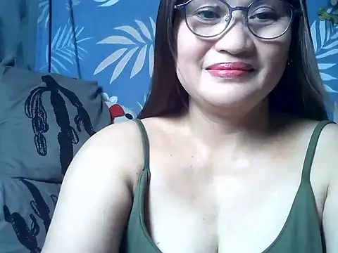 Snapshot of Amazing_Angel22 chatting on June 11, 9:28 am Amazing Angel22 online show from June 11, 9:28 am