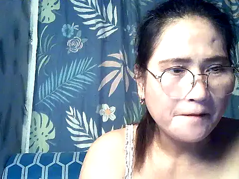 Snapshot of Amazing_Angel22 chatting on September 24, 6:25 pm Amazing Angel22 online show from September 24, 6:25 pm