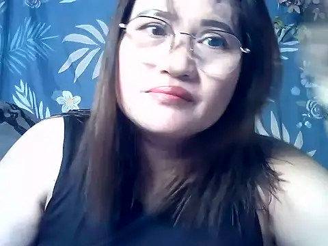 Snapshot of Amazing_Angel22 chatting on May 26, 1:04 am Amazing Angel22 online show from May 26, 1:04 am
