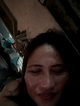 Snapshot of Amazing_Angel22 chatting on February 25, 2:58 am Amazing Angel22 online show from February 25, 2:58 am