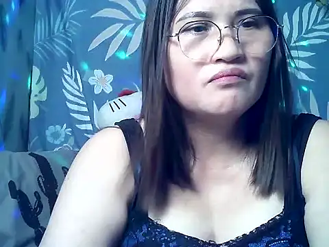 Snapshot of Amazing_Angel22 chatting on May 16, 12:53 am Amazing Angel22 online show from May 16, 12:53 am
