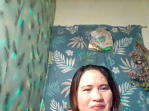 Snapshot of Amazing_Angel22 chatting on May 17, 2:22 am Amazing Angel22 online show from May 17, 2:22 am
