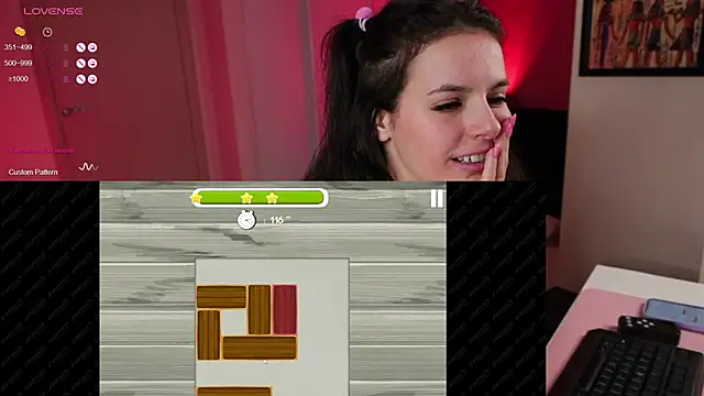 Roni Tailed online show from March 5, 8:42 pm