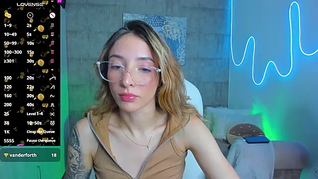 Snapshot of barbie_scoth_ chatting on March 18, 10:15 pm barbie scoth online show from March 18, 10:15 pm