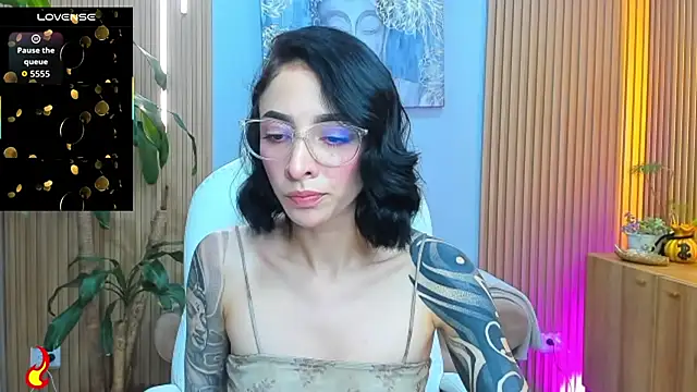 barbie scoth  online show from April 11, 11:08 pm