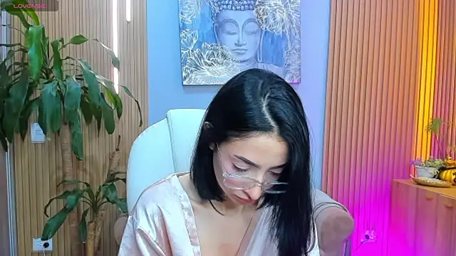 barbie scoth  online show from April 29, 9:10 pm