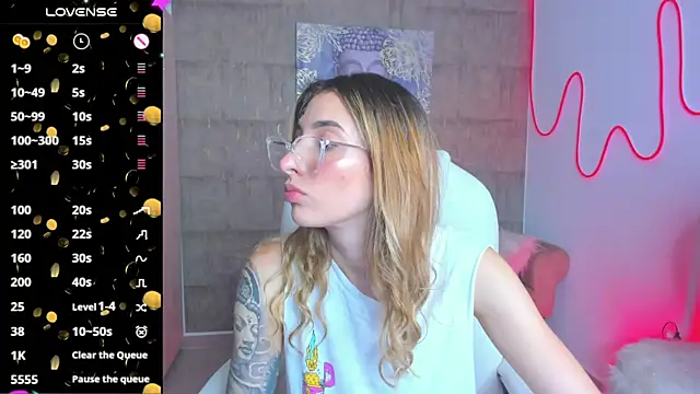 Snapshot of barbie_scoth_ chatting on March 1, 10:42 pm barbie scoth online show from March 1, 10:42 pm