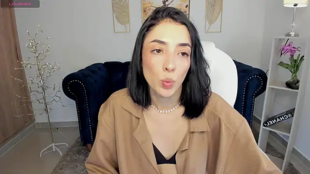 barbie scoth  online show from November 25, 7:58 pm