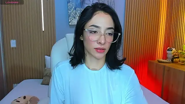Snapshot of barbie_scoth_ chatting on June 17, 8:08 pm barbie scoth online show from June 17, 8:08 pm