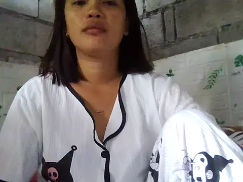 Snapshot of Silly_Girl21 chatting on October 4, 1:07 am Silly Girl21 online show from October 4, 1:07 am