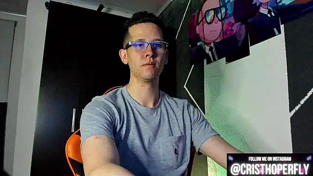 Snapshot of Cris_myster chatting on December 15, 4:40 am Cris myster online show from December 15, 4:40 am