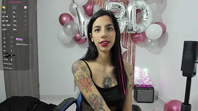 Snapshot of labrika_ chatting on February 21, 12:06 pm labrika online show from February 21, 12:06 pm