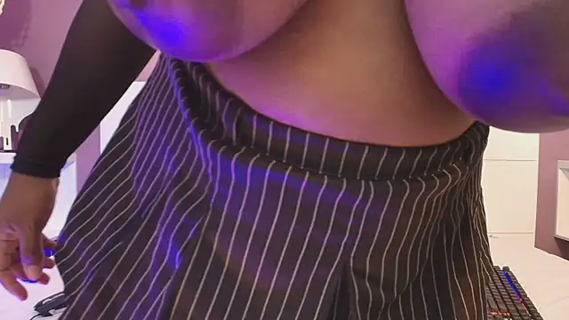 Snapshot of StaceyGraves_ chatting on October 22, 3:22 pm StaceyGraves online show from October 22, 3:22 pm