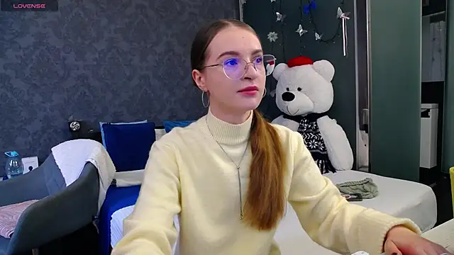 KateJonson online show from November 11, 7:25 am