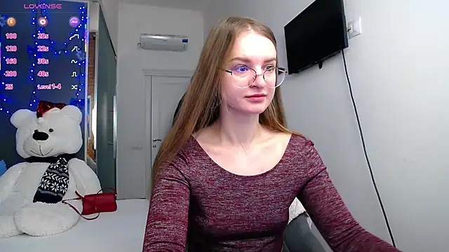 Snapshot of KateJonson chatting on February 21, 7:34 am KateJonson online show from February 21, 7:34 am
