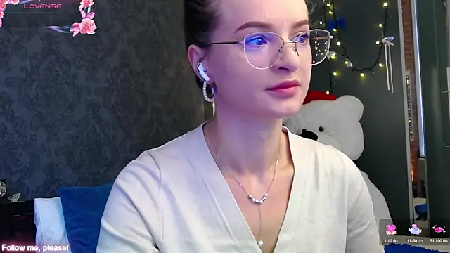 Snapshot of KateJonson chatting on September 25, 6:52 am KateJonson online show from September 25, 6:52 am