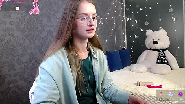 KateJonson online show from June 11, 10:34 am