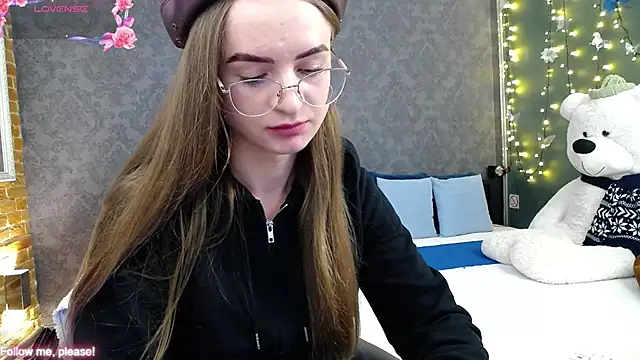 KateJonson online show from November 12, 1:26 pm