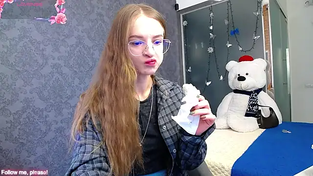 Snapshot of KateJonson chatting on September 13, 6:57 am KateJonson online show from September 13, 6:57 am
