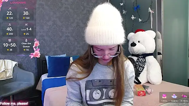 KateJonson online show from October 28, 8:02 am