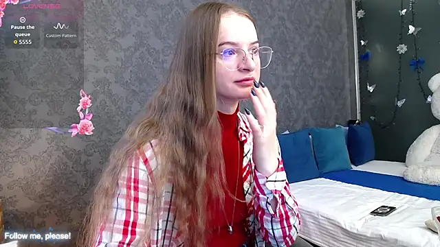 KateJonson online show from December 4, 7:40 am