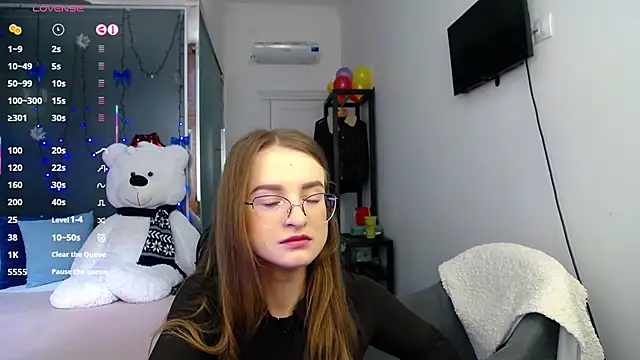 Snapshot of KateJonson chatting on March 23, 7:42 am KateJonson online show from March 23, 7:42 am
