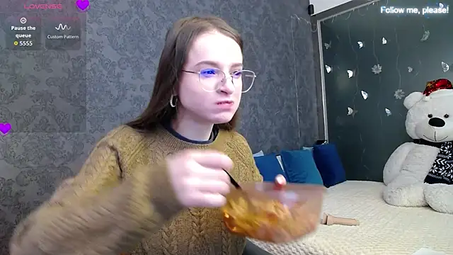 KateJonson online show from January 8, 7:36 am