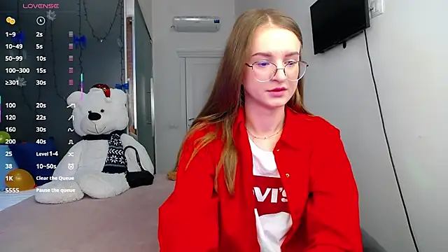 Snapshot of KateJonson chatting on March 21, 8:28 am KateJonson online show from March 21, 8:28 am