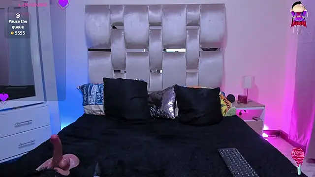 MelanyShayk online show from June 19, 4:18 am