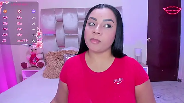 Snapshot of MelanyShayk chatting on November 9, 2:26 am MelanyShayk online show from November 9, 2:26 am