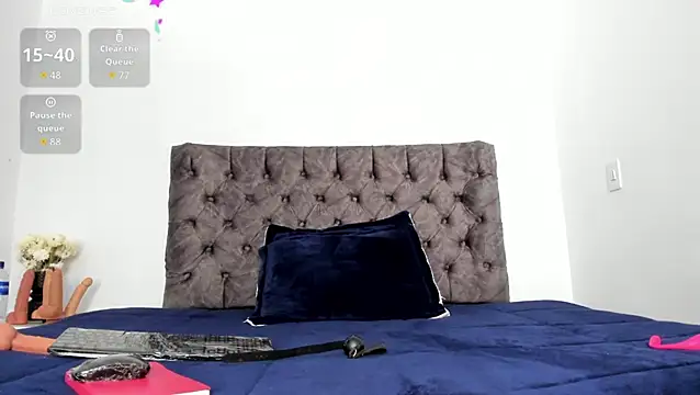 Snapshot of sweet__wild chatting on February 12, 8:52 pm sweet wild online show from February 12, 8:52 pm