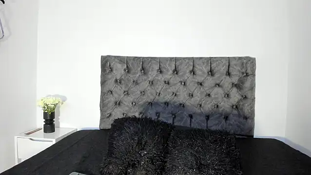 Snapshot of sweet__wild chatting on June 16, 12:10 am sweet wild online show from June 16, 12:10 am