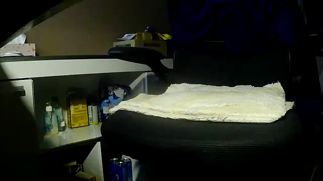 suedel65 online show from March 25, 4:01 am