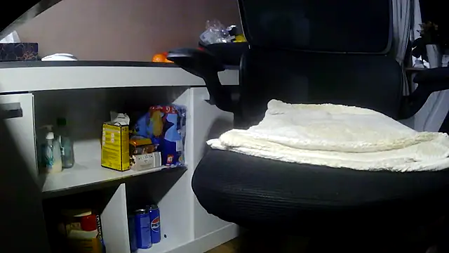 suedel65 online show from February 15, 4:02 am