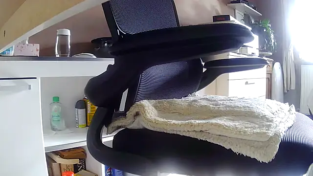 suedel65 online show from March 29, 2:52 pm