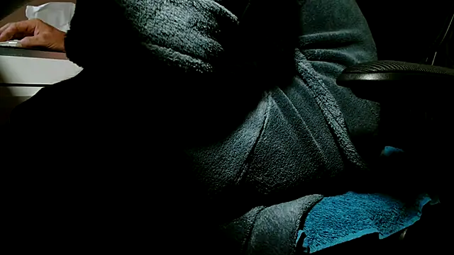 suedel65 online show from November 5, 5:21 am