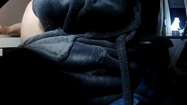 suedel65 online show from November 28, 4:56 am