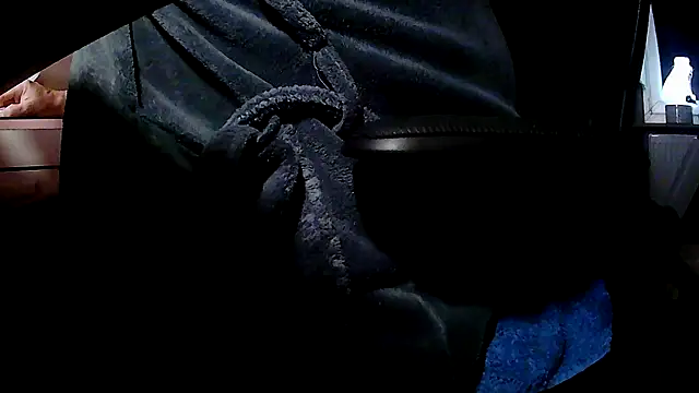 suedel65 online show from December 5, 3:05 am