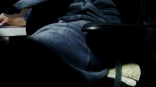 suedel65 online show from February 7, 4:31 am