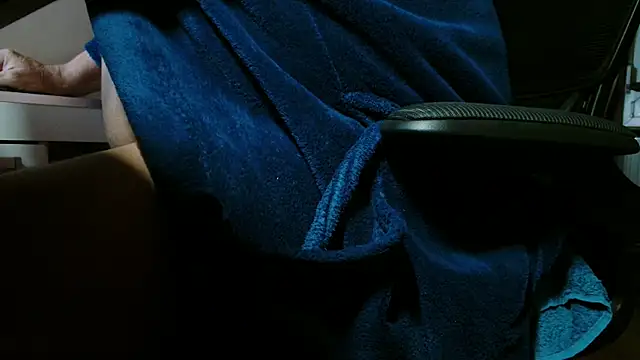 suedel65 online show from October 3, 2:37 am