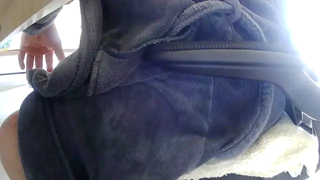suedel65 online show from April 22, 3:19 pm
