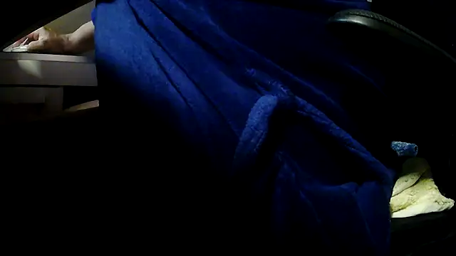 suedel65 online show from May 17, 3:06 am