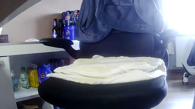 suedel65 online show from February 5, 2:35 pm