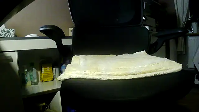 suedel65 online show from March 21, 4:35 am