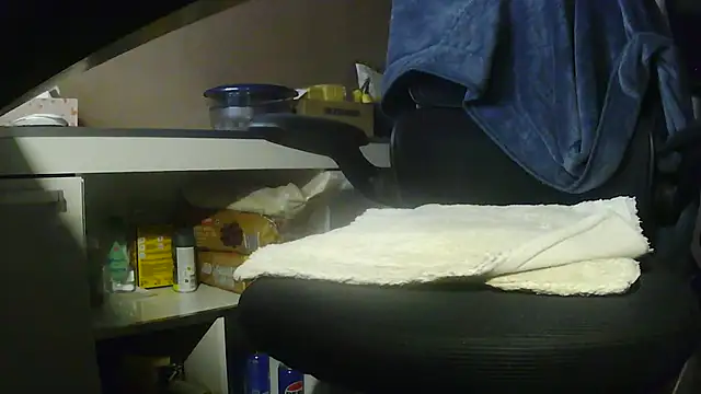 suedel65 online show from April 1, 2:13 am