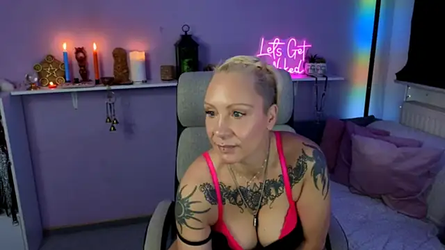 Jan ina online show from November 3, 6:51 am