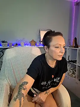 Snapshot of Jan_ina chatting on January 30, 8:22 am Jan ina online show from January 30, 8:22 am