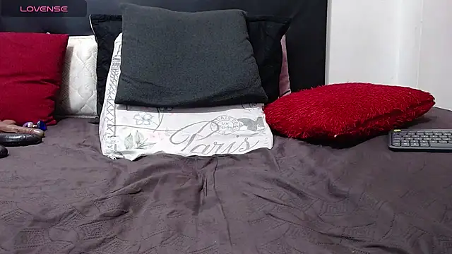 Margaret milf online show from February 5, 12:17 am