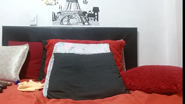 Margaret milf online show from January 17, 12:48 am